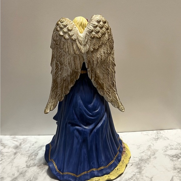 Debco Brand 11" Angel with Harp Musical Ceramic Figurine - Picture 4 of 5